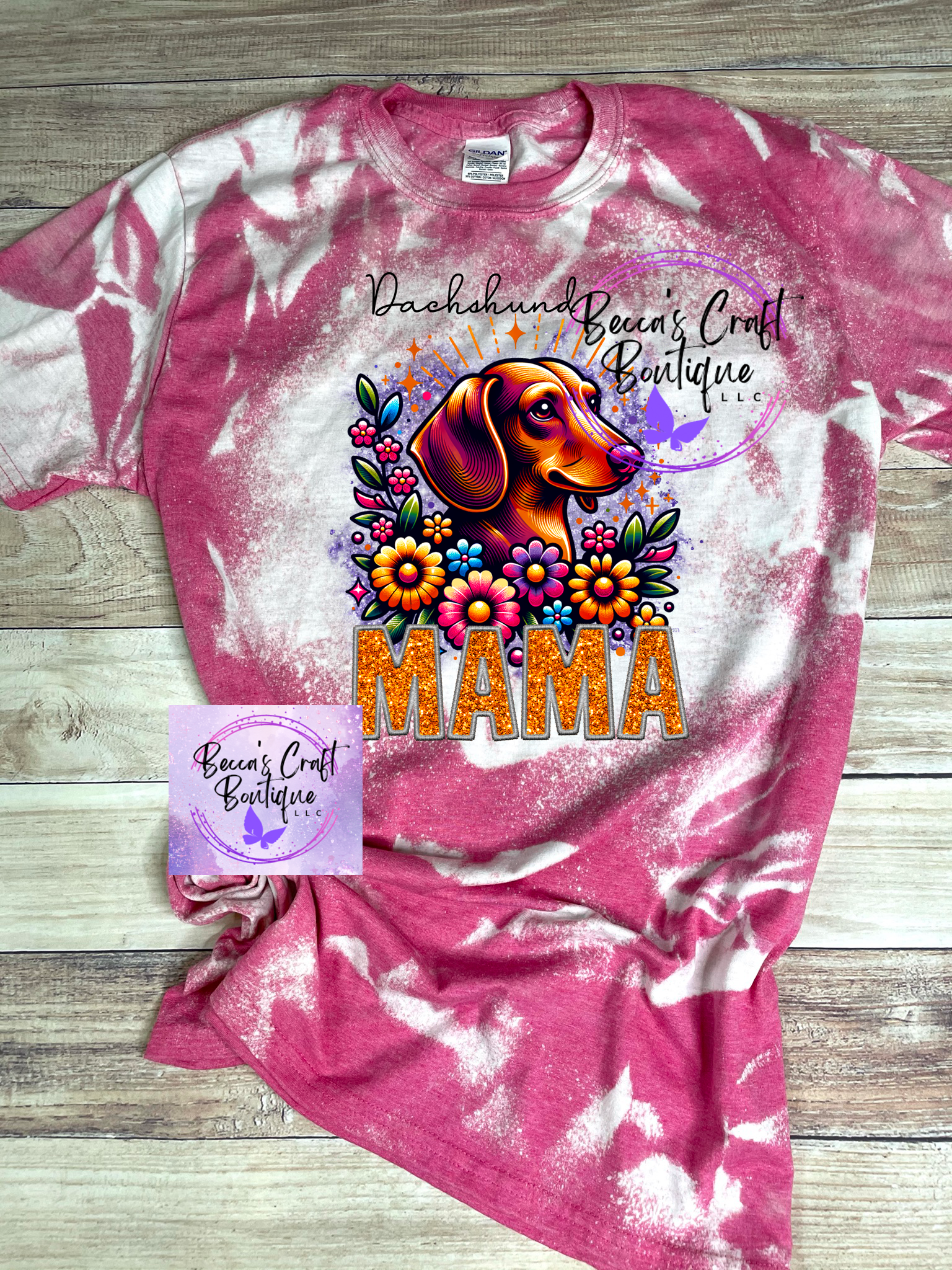 Dachshund mama bleached T-shirt